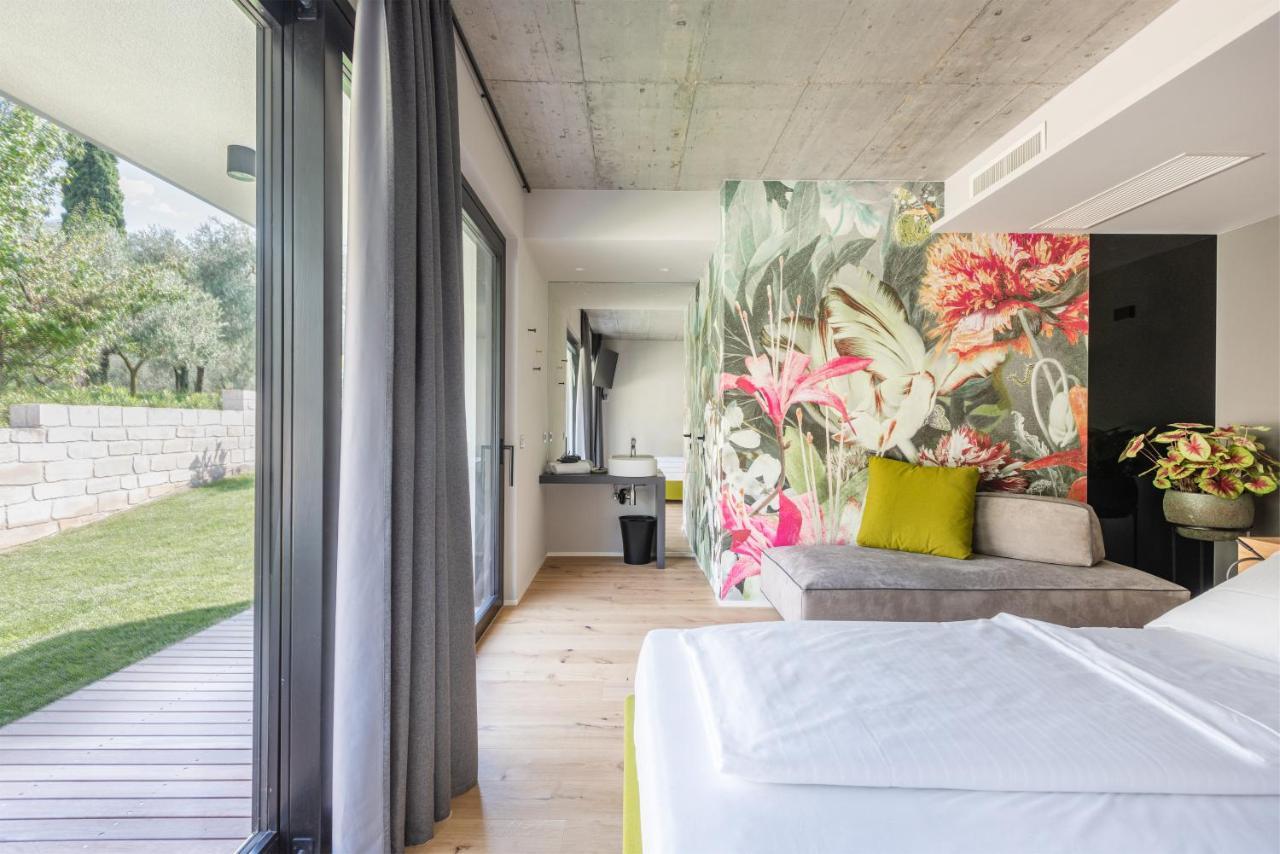 OLEEVA Garda Living Bed and Breakfast Riva del Garda Exteriör bild