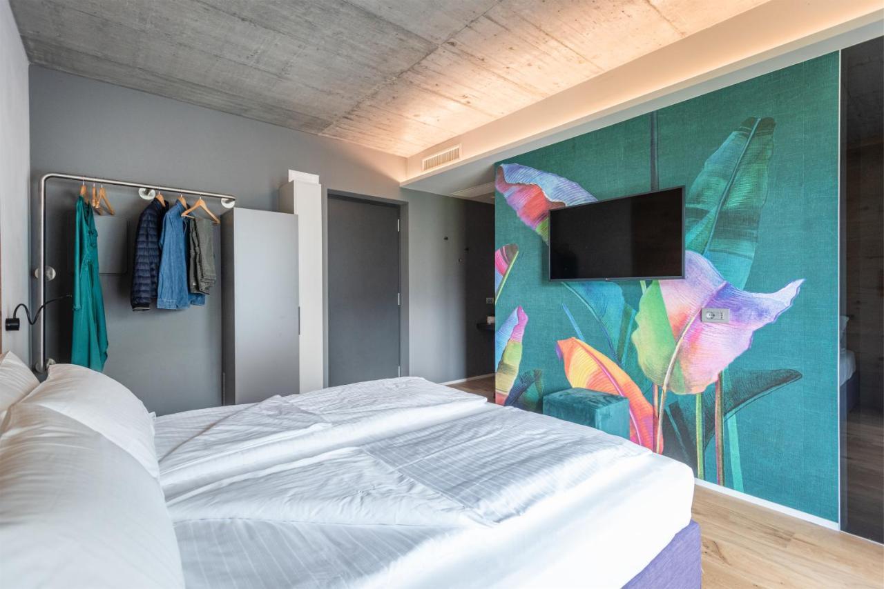 OLEEVA Garda Living Bed and Breakfast Riva del Garda Exteriör bild